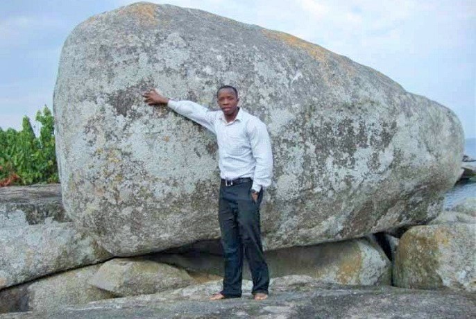 Ukerewe dancing rocks
